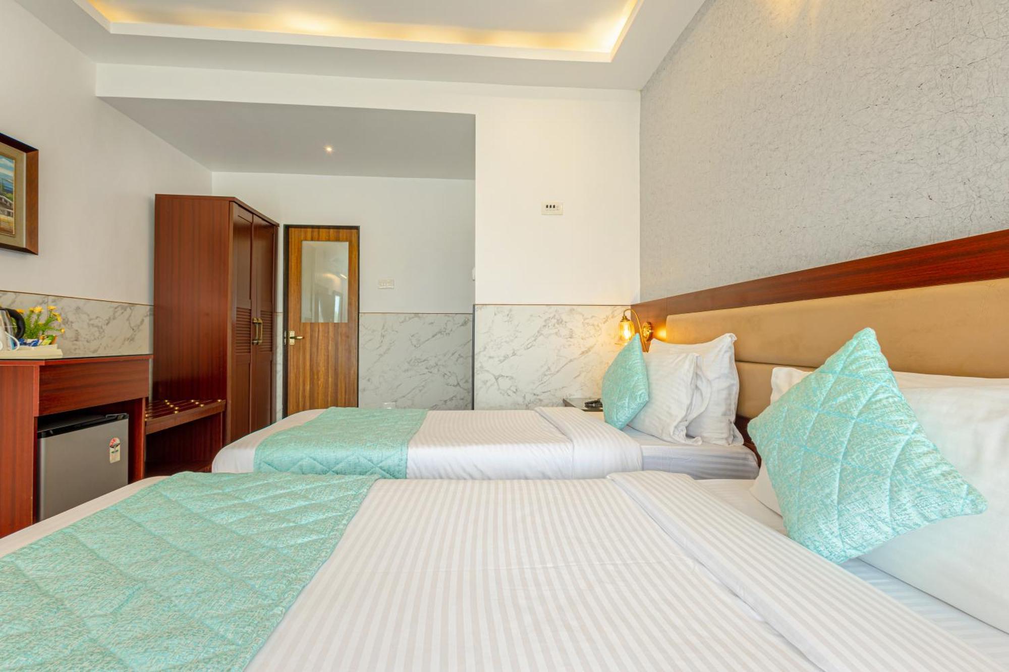Salcete Beach Resort Colva Exterior photo